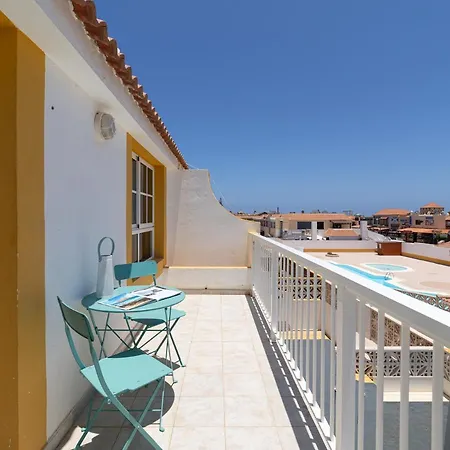 Apartamento Moderno con piscina en El Castillo Apartamento
