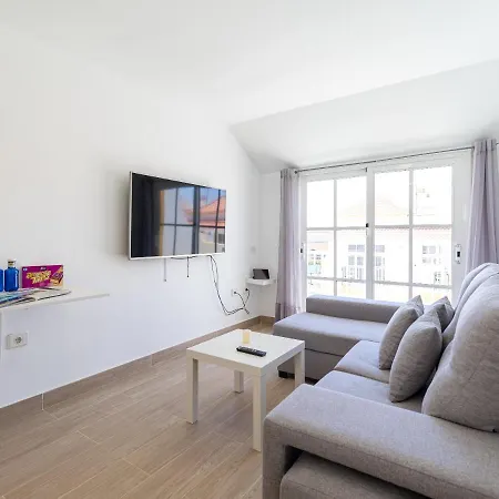 Apartamento Moderno con piscina en El Castillo *